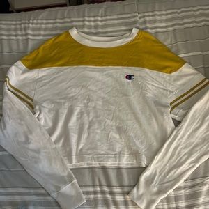 Women’s Cropped Champion Sweatshirt